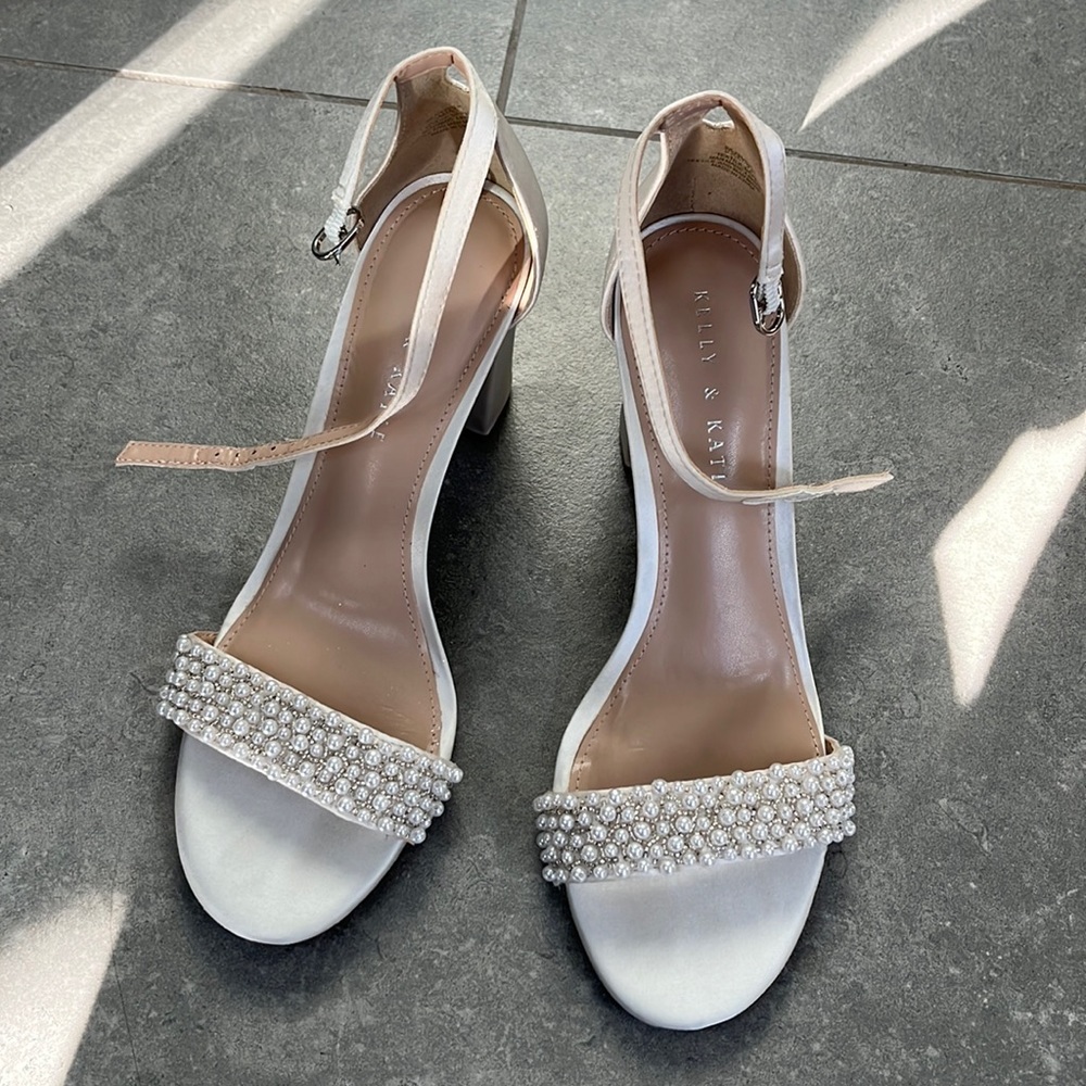 Heels with pearls